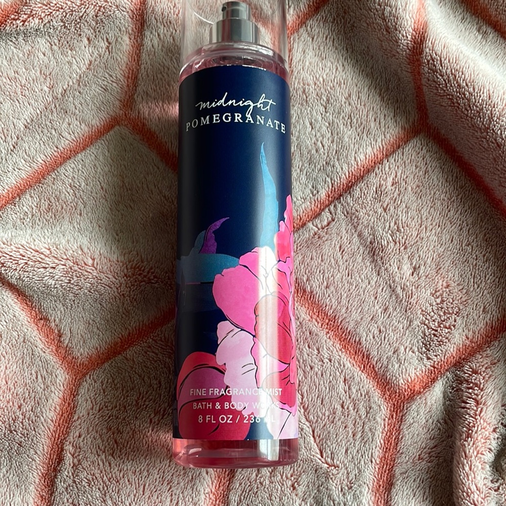 B&BW midnight pomegranate fragrance mist